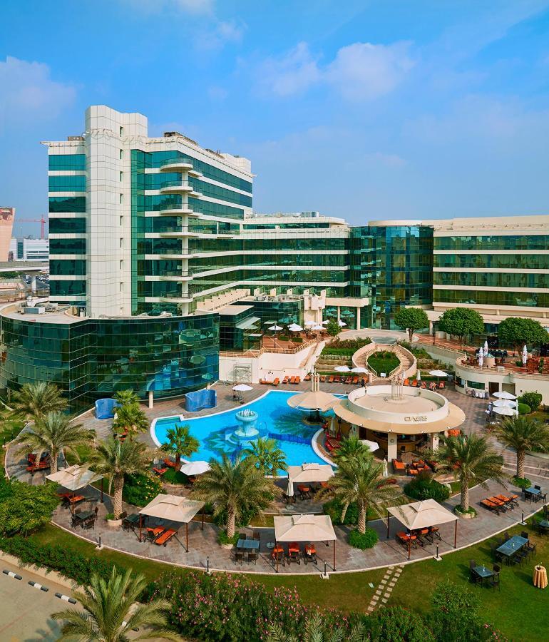 Millennium Airport Hotel Dubai Exterior photo