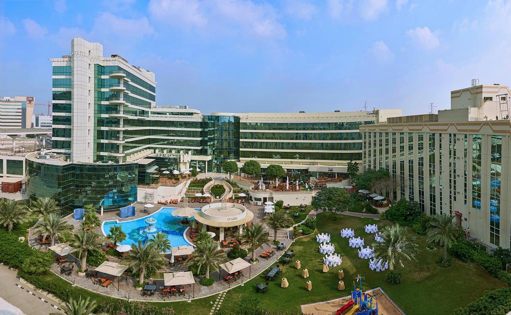 Millennium Airport Hotel Dubai Exterior photo